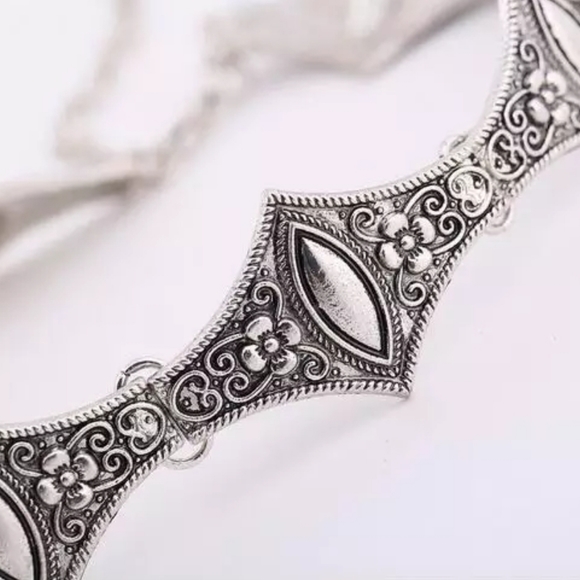 Antique Silver Plated Choker - Picture 5 of 6